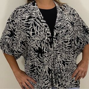 LOFT Monochrome Leaf Pattern Kimono